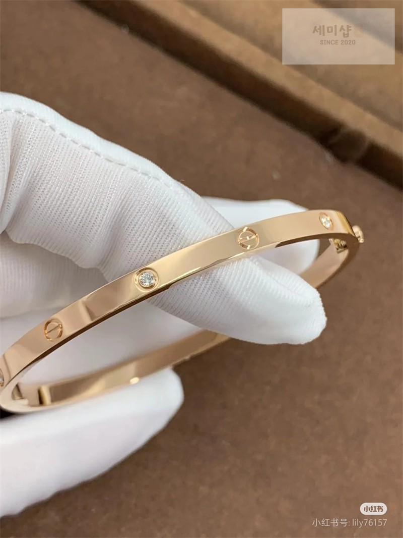 Cartier 까르띠에 러브 브레이슬릿 다이아몬드 옐로우 골드 악세사리 12번 이미지