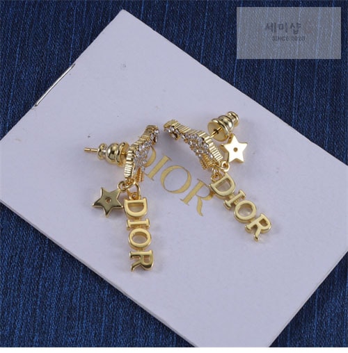 D I O R 디올 쁘띠 Petit CD 귀걸이 악세사리 2번 이미지