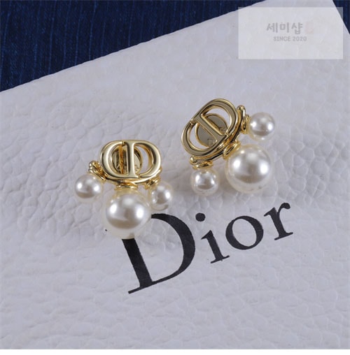 D I O R 디올 쁘띠 Petit CD 귀걸이 악세사리 6번 이미지