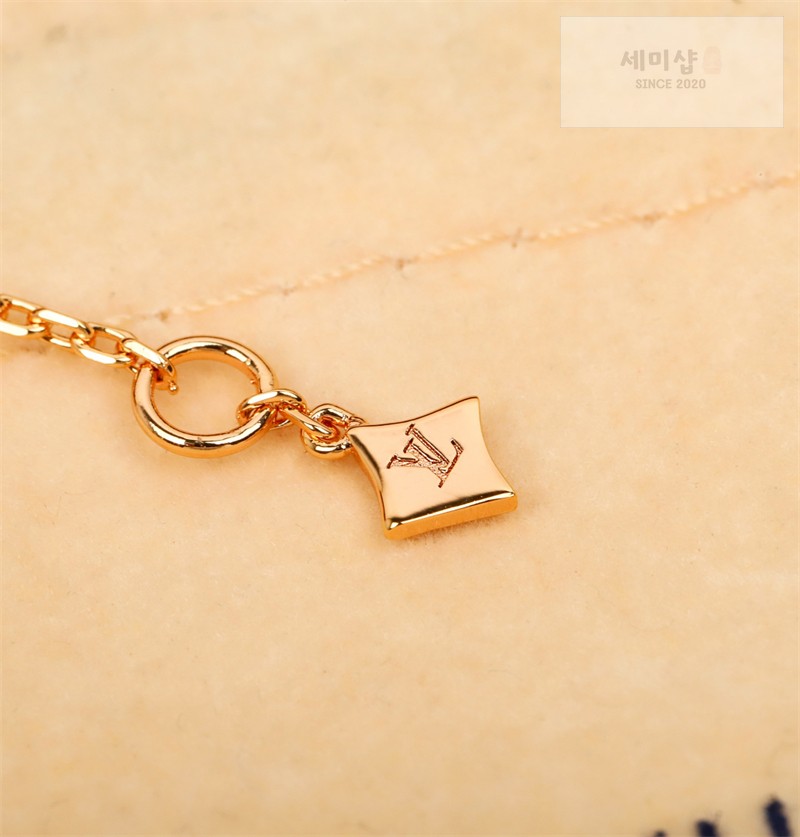 Louis Vuitton 루이비통 블라썸 BB 브레이슬릿 골드 악세사리 15번 이미지