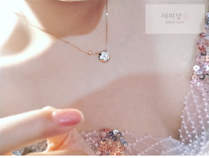 Louis Vuitton 루이비통 컬러 블라썸 썬 목걸이 Q93520 레플리카 4번 이미지 - 악세사리 | 세미샵 레플리카 사이트