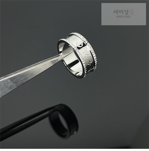 Louis Vuitton 루이비통 LV 트위스티드 레플리카 3번 이미지 - 악세사리 | 세미샵 레플리카 사이트