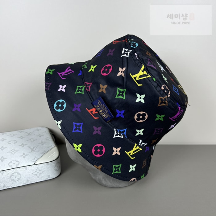 Louis Vuitton 루이비통 x TM 리버시블 버킷햇 악세사리 4번 이미지