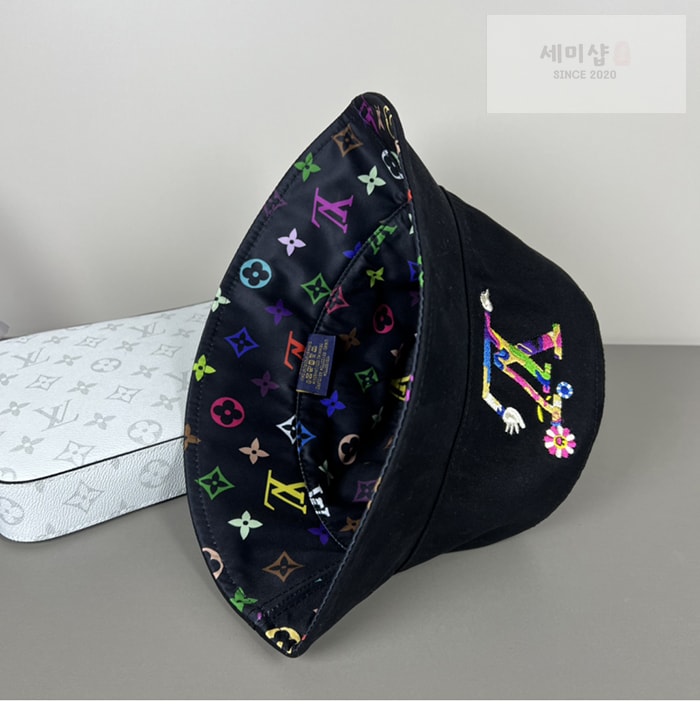 Louis Vuitton 루이비통 x TM 리버시블 버킷햇 악세사리 7번 이미지
