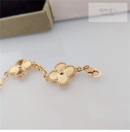 Van Cleef Arpels 반클리프 아펠 알함브라 레플리카 6번 이미지 - 악세사리 | 세미샵 레플리카 사이트