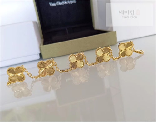 Van Cleef Arpels 반클리프 아펠 알함브라 레플리카 7번 이미지 - 악세사리 | 세미샵 레플리카 사이트