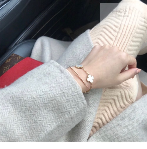 Van Cleef Arpels 반클리프 아펠 팔찌 악세사리 10번 이미지