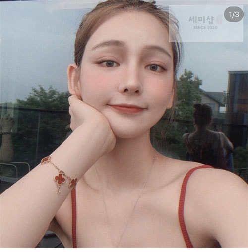 Van Cleef Arpels 반클리프 아펠 팔찌 악세사리 4번 이미지