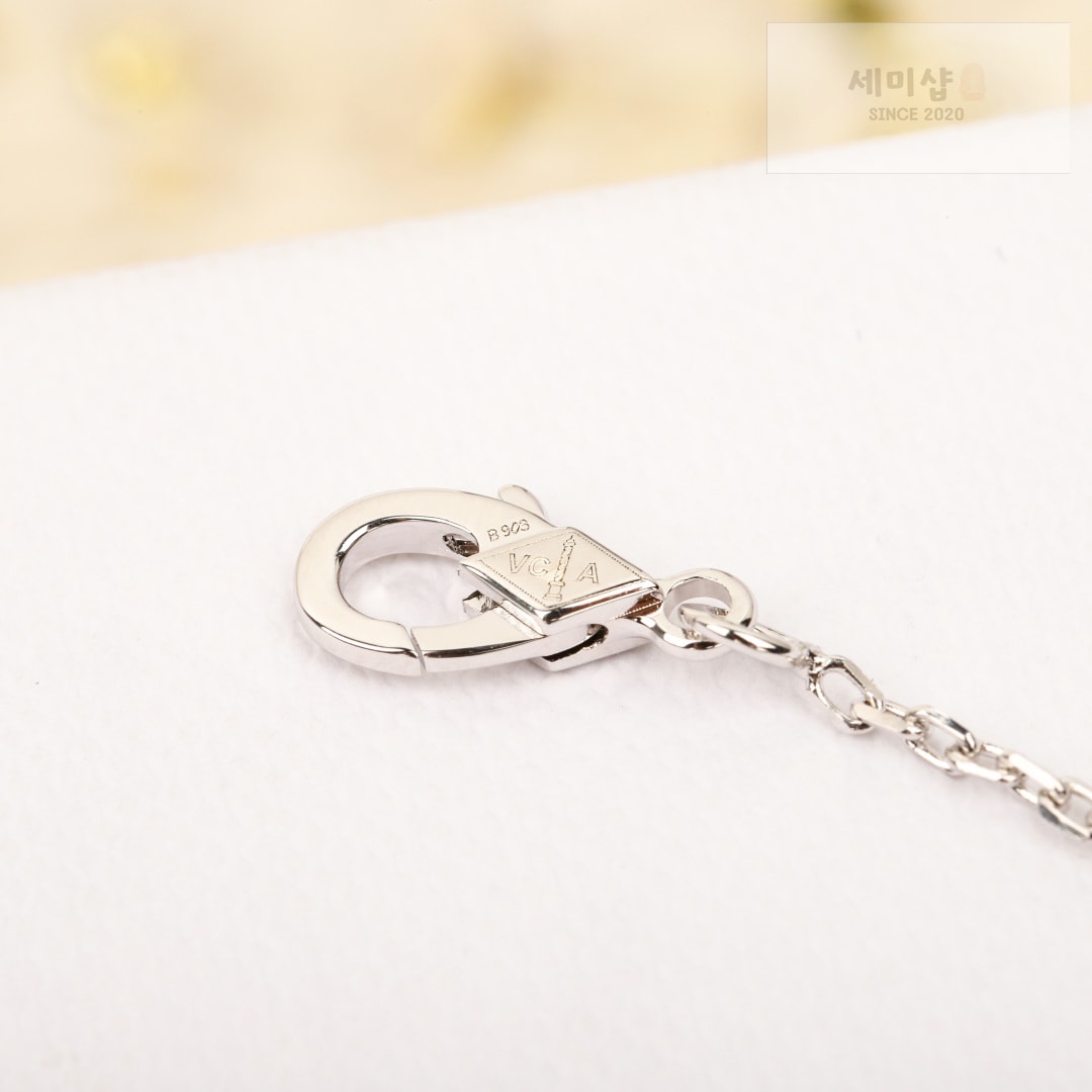 Van Cleef Arpels 반클리프 아펠 빈티지 알함브라 펜던트 기요셰 " 2 Color " 실버 악세사리 7번 이미지