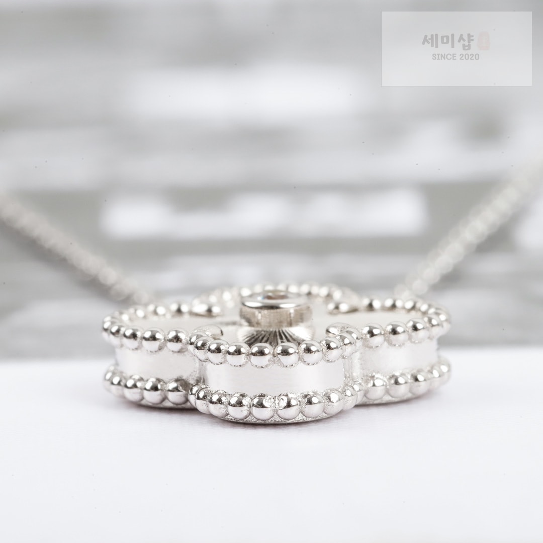 Van Cleef Arpels 반클리프 아펠 빈티지 알함브라 펜던트 기요셰 " 2 Color " 실버 악세사리 13번 이미지