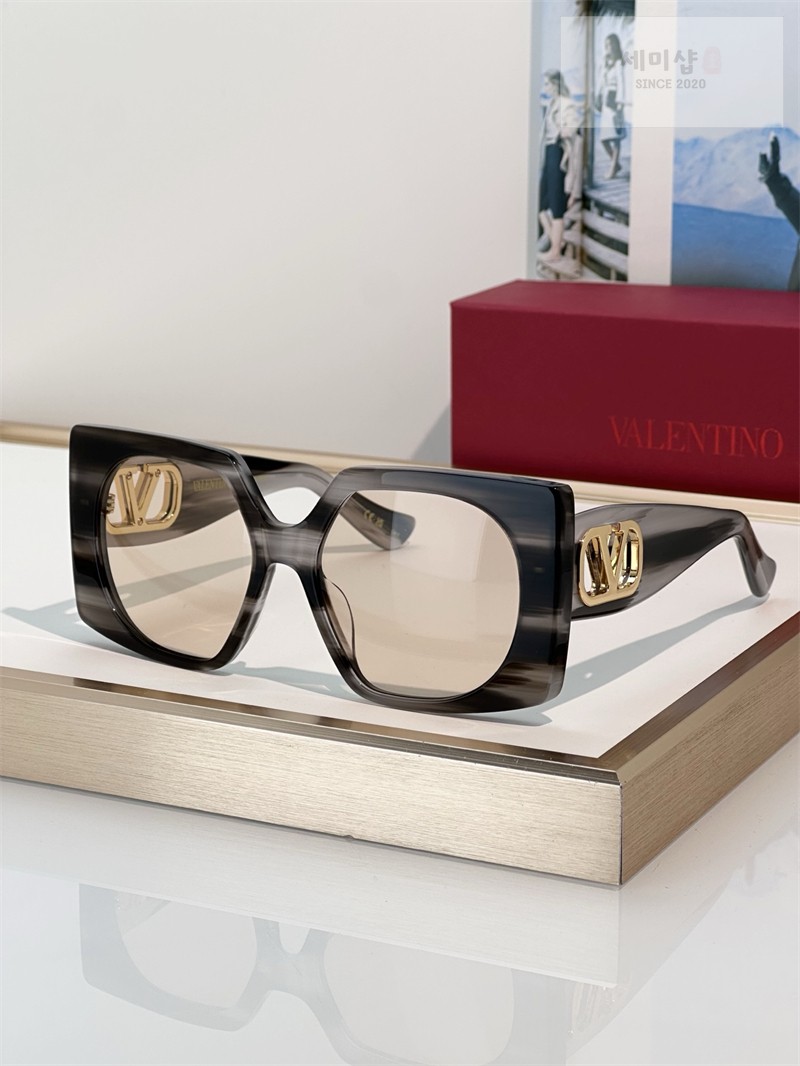 Valentino 발렌티노 V-로고 가라바니 선글라스 VG0002S 1# 악세사리 1번 이미지