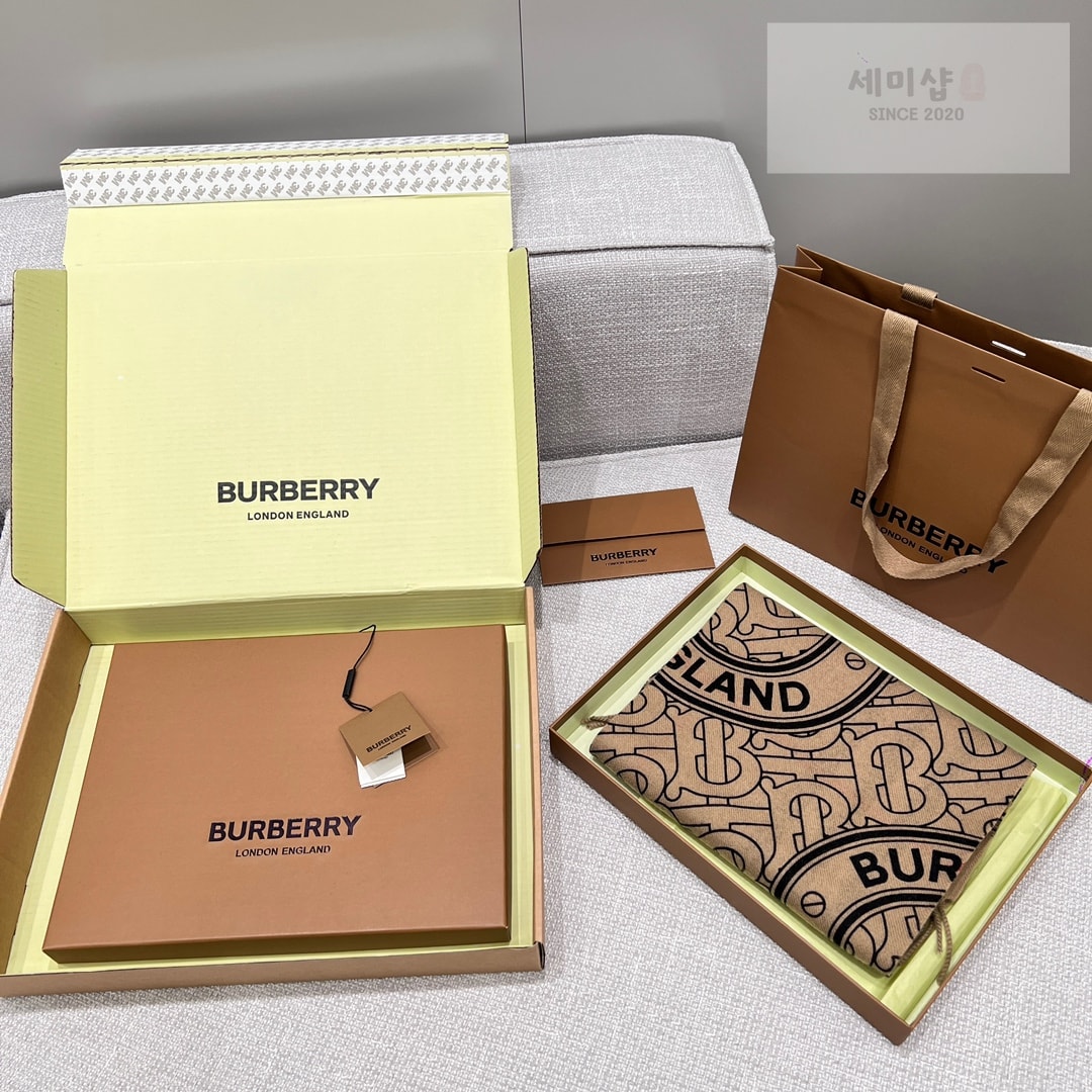 Burberry 버버리 리버시블 체크 모노그램 캐시미어 스카프 머플러 2컬러 악세사리 14번 이미지