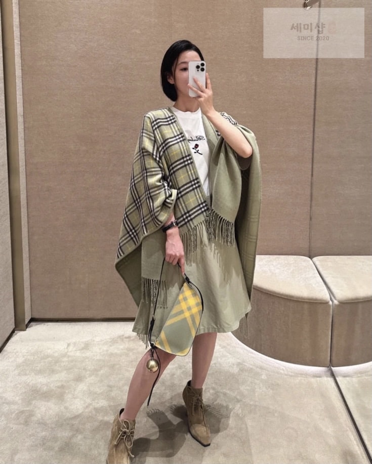 Burberry 버버리 체크 울 리버시블 케이프 3컬러 악세사리 18번 이미지