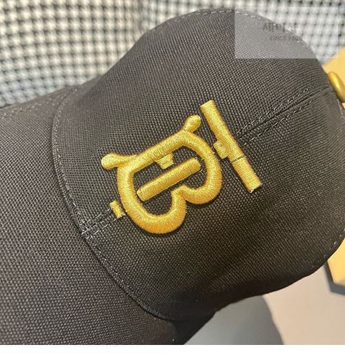 Burberry 버버리 TB 모노그램 볼캡 악세사리 19번 이미지