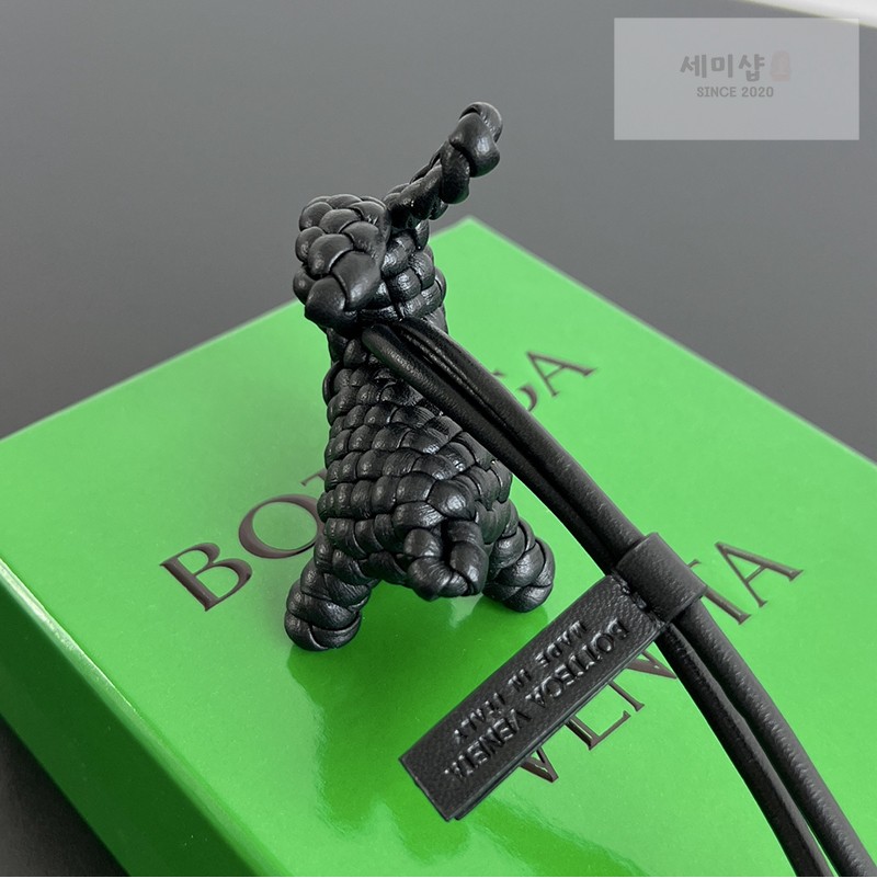 Bottega Veneta 보테가베네타 래빗 백참 867134 1# 악세사리 18번 이미지