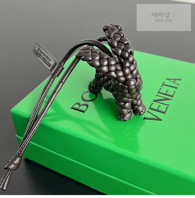 Bottega Veneta 보테가베네타 래빗 백참 867134 1# 악세사리 60번 이미지