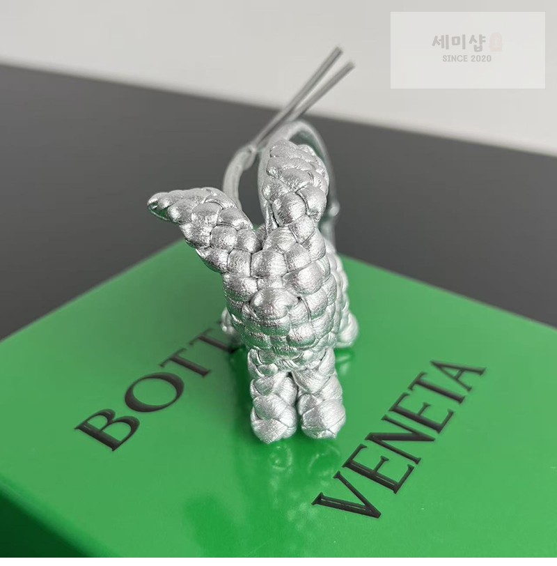 Bottega Veneta 보테가베네타 래빗 백참 867134 1# 악세사리 50번 이미지