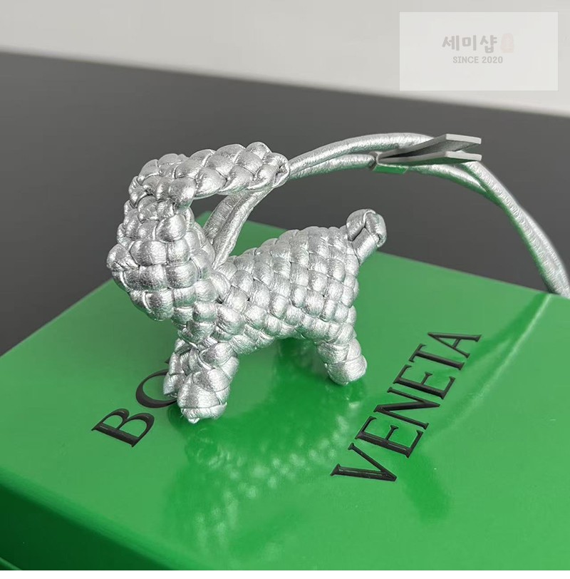 Bottega Veneta 보테가베네타 래빗 백참 867134 1# 악세사리 62번 이미지