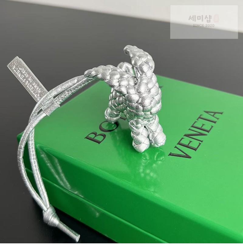 Bottega Veneta 보테가베네타 래빗 백참 867134 1# 악세사리 56번 이미지