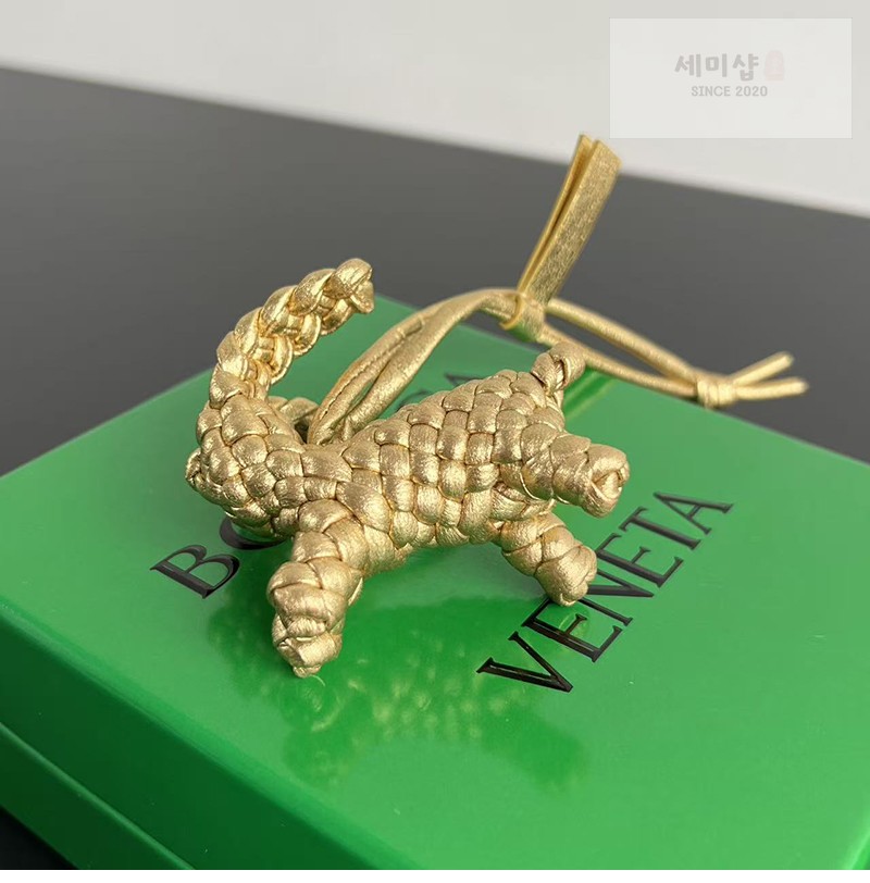 Bottega Veneta 보테가베네타 래빗 백참 867134 1# 악세사리 64번 이미지