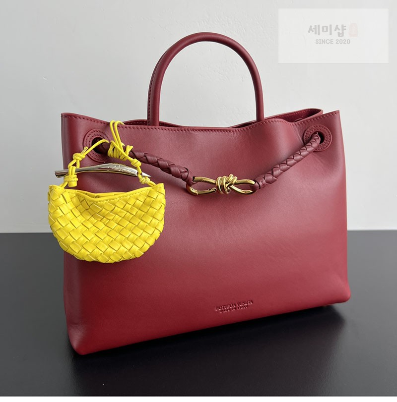 Bottega Veneta 보테가베네타 미니어처 사르딘 백 참 836834 1# 악세사리 9번 이미지