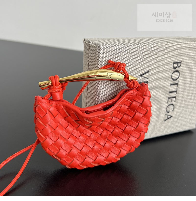 Bottega Veneta 보테가베네타 미니어처 사르딘 백 참 836834 1# 악세사리 15번 이미지