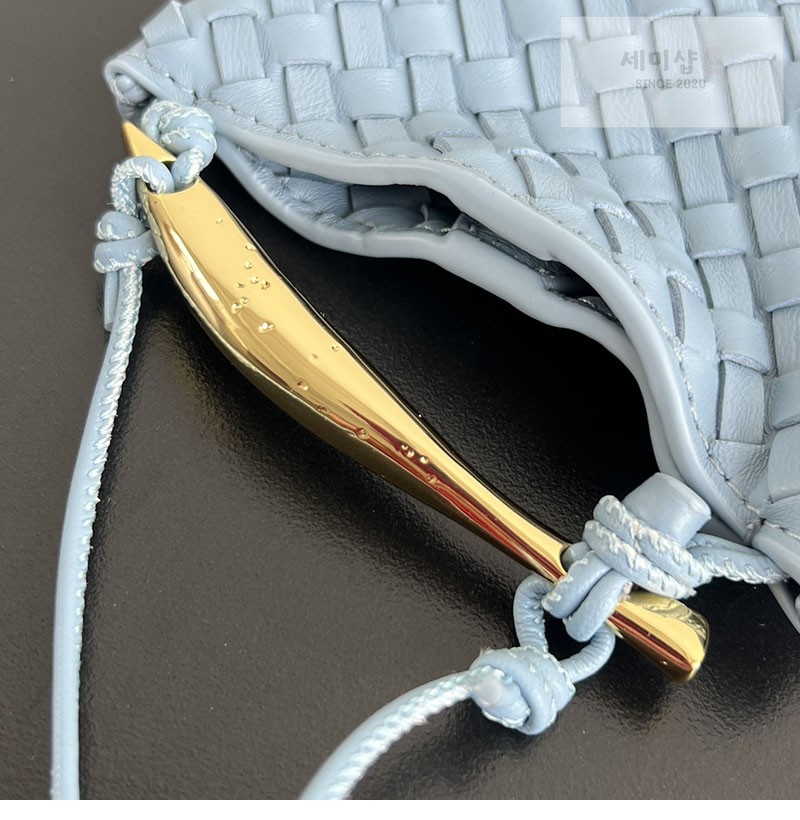 Bottega Veneta 보테가베네타 미니어처 사르딘 백 참 836834 1# 악세사리 16번 이미지