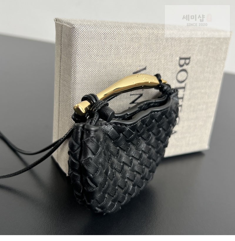 Bottega Veneta 보테가베네타 미니어처 사르딘 백 참 836834 1# 악세사리 33번 이미지