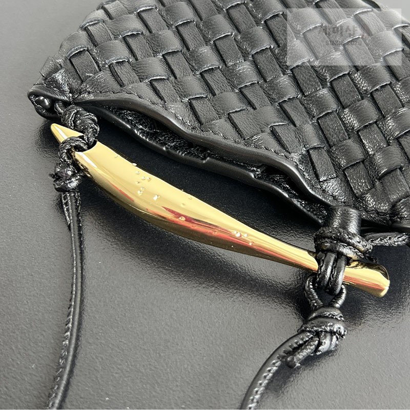 Bottega Veneta 보테가베네타 미니어처 사르딘 백 참 836834 1# 악세사리 30번 이미지