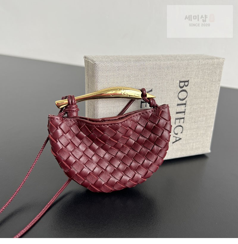 Bottega Veneta 보테가베네타 미니어처 사르딘 백 참 836834 1# 악세사리 41번 이미지