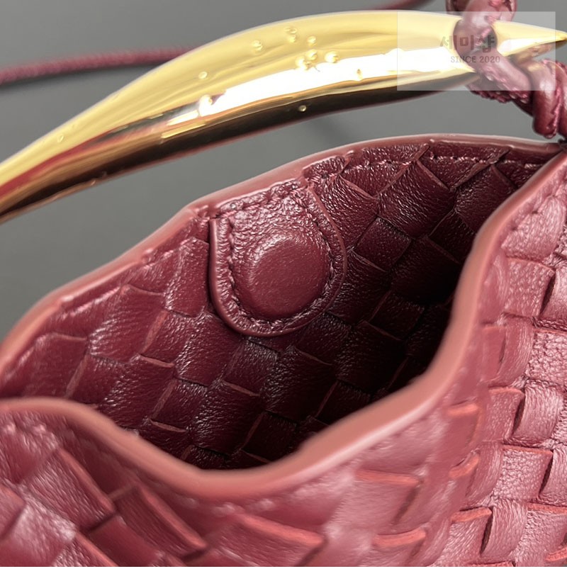 Bottega Veneta 보테가베네타 미니어처 사르딘 백 참 836834 1# 악세사리 28번 이미지