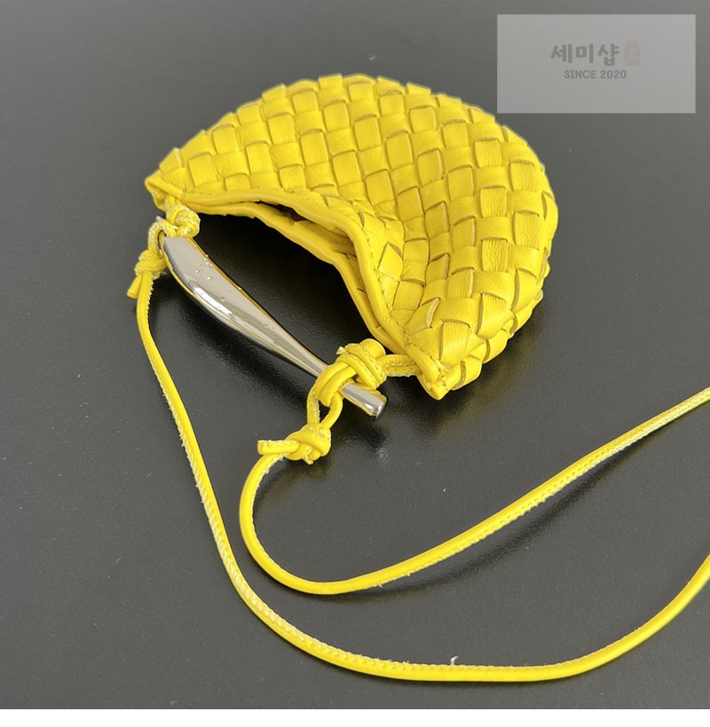 Bottega Veneta 보테가베네타 미니어처 사르딘 백 참 836834 1# 악세사리 48번 이미지