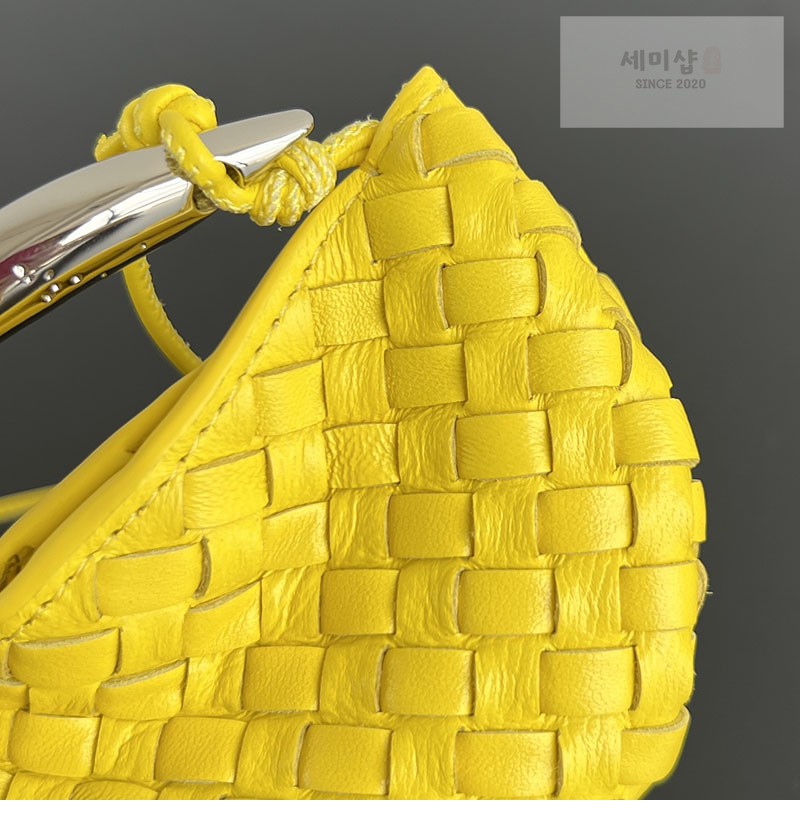 Bottega Veneta 보테가베네타 미니어처 사르딘 백 참 836834 1# 악세사리 50번 이미지