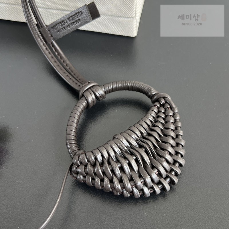 Bottega Veneta 보테가베네타 이스터 부케 백참 867411 폰단트 악세사리 6번 이미지