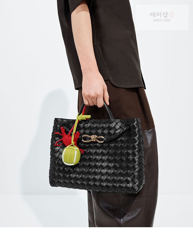 Bottega Veneta 보테가베네타 테니스 볼 백참 876854 라임 화이트 악세사리 2번 이미지