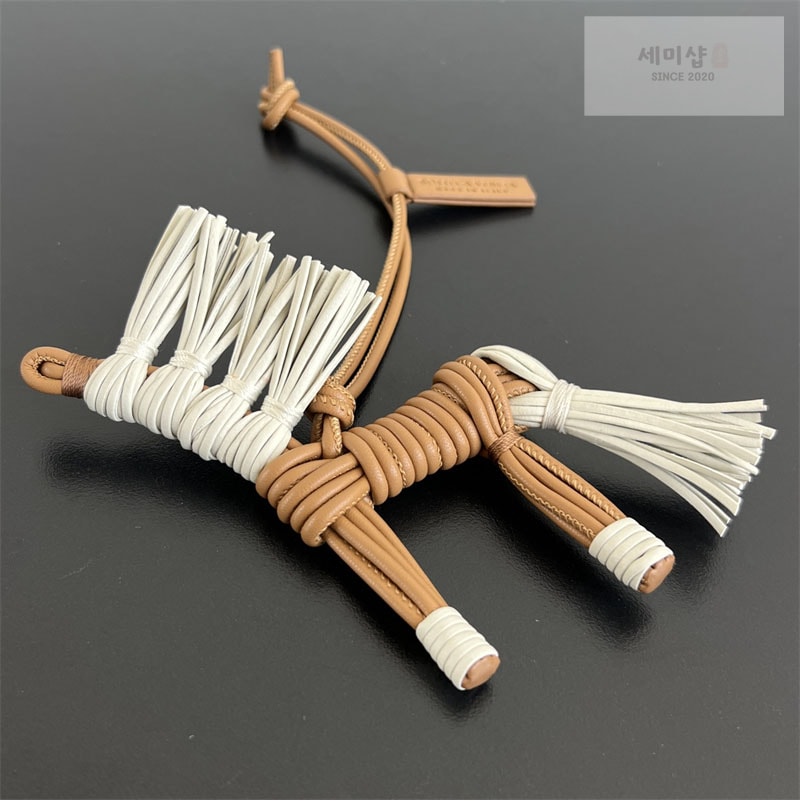 보테가베네타 보테가베네타 홀스 참 857272 레플리카 7번 이미지 - 악세사리 | 세미샵 레플리카 사이트