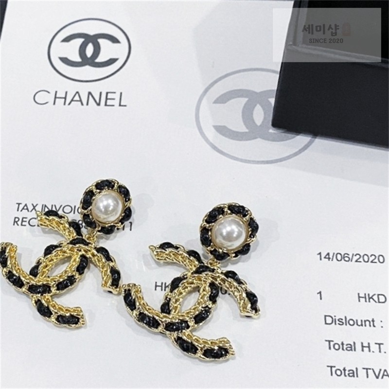 C H A N E L 샤넬 레더 체인 인터로킹 CC 펄 드롭 이어링 악세사리 4번 이미지