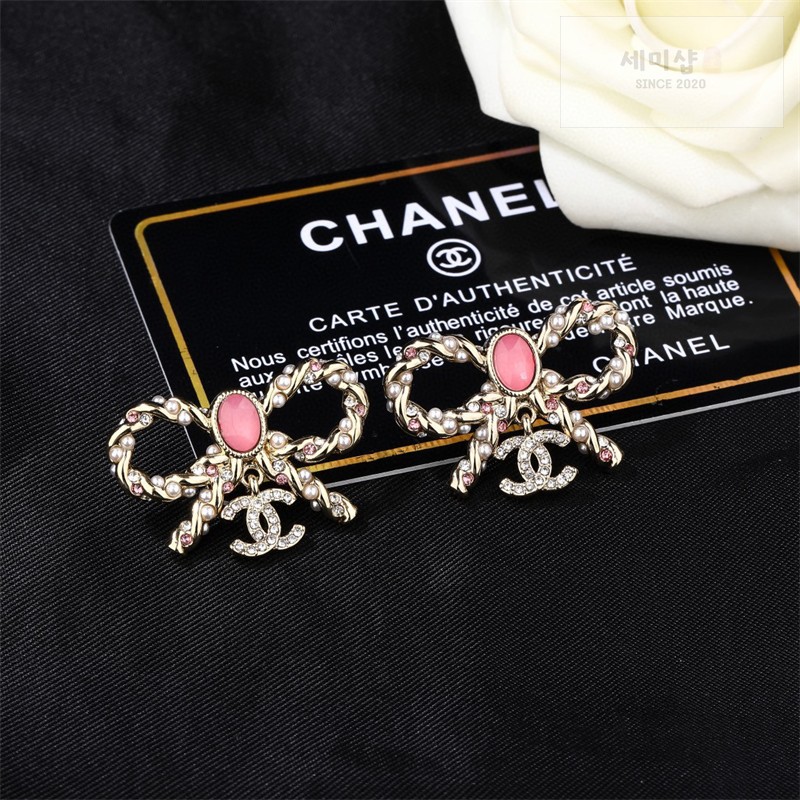 C H A N E L 샤넬 스터드 리본 이어링 악세사리 2번 이미지