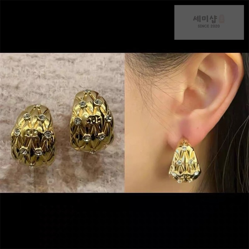 C H A N E L 샤넬 퀼팅 파베 후프 이어링 악세사리 8번 이미지
