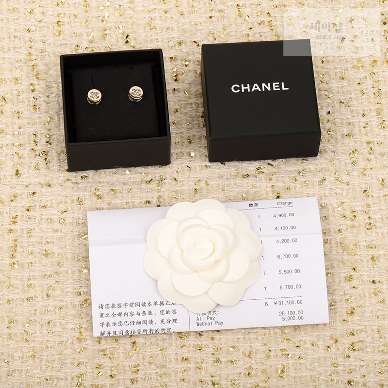 C H A N E L 샤넬 24B 스터드 이어링 악세사리 1번 이미지