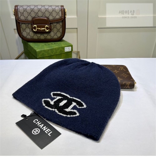 C H A N E L 샤넬 CC 니트 비니 악세사리 4번 이미지