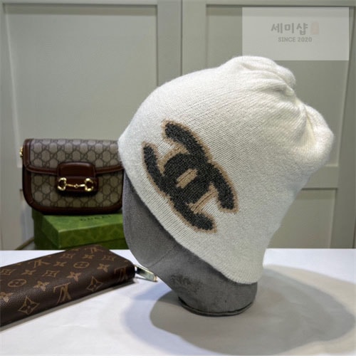 C H A N E L 샤넬 CC 니트 비니 악세사리 8번 이미지