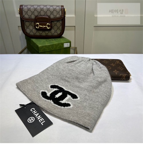 C H A N E L 샤넬 CC 니트 비니 악세사리 28번 이미지
