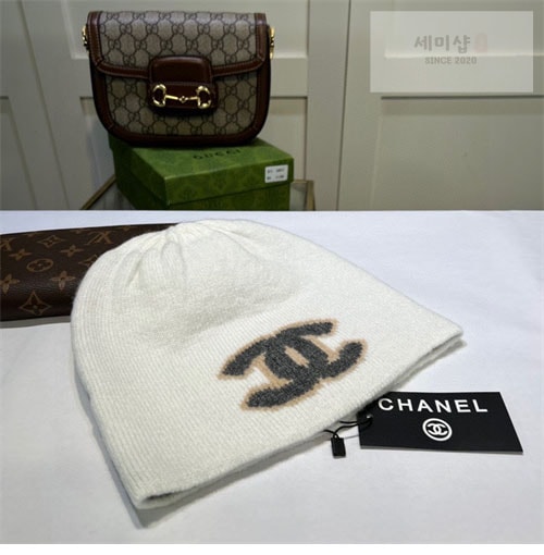 C H A N E L 샤넬 CC 니트 비니 악세사리 12번 이미지
