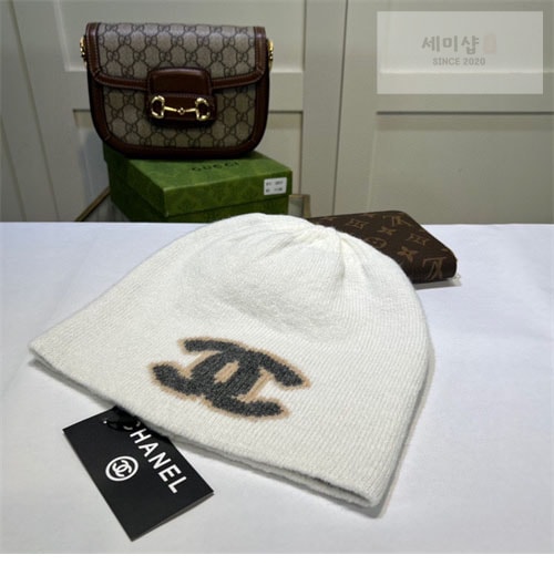 C H A N E L 샤넬 CC 니트 비니 악세사리 13번 이미지