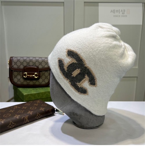 C H A N E L 샤넬 CC 니트 비니 악세사리 14번 이미지
