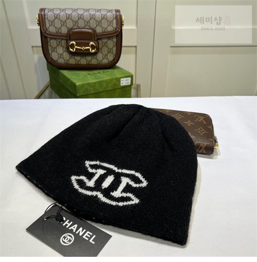 C H A N E L 샤넬 CC 니트 비니 악세사리 19번 이미지