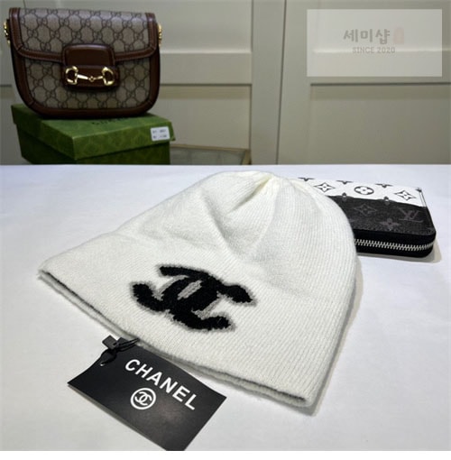 C H A N E L 샤넬 CC 니트 비니 악세사리 21번 이미지