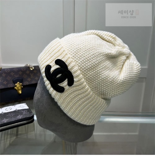 C H A N E L 샤넬 CC 니트 비니 악세사리 6번 이미지