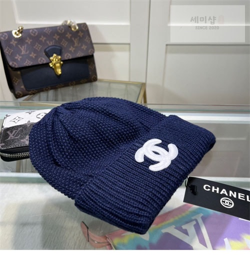 C H A N E L 샤넬 CC 니트 비니 악세사리 10번 이미지